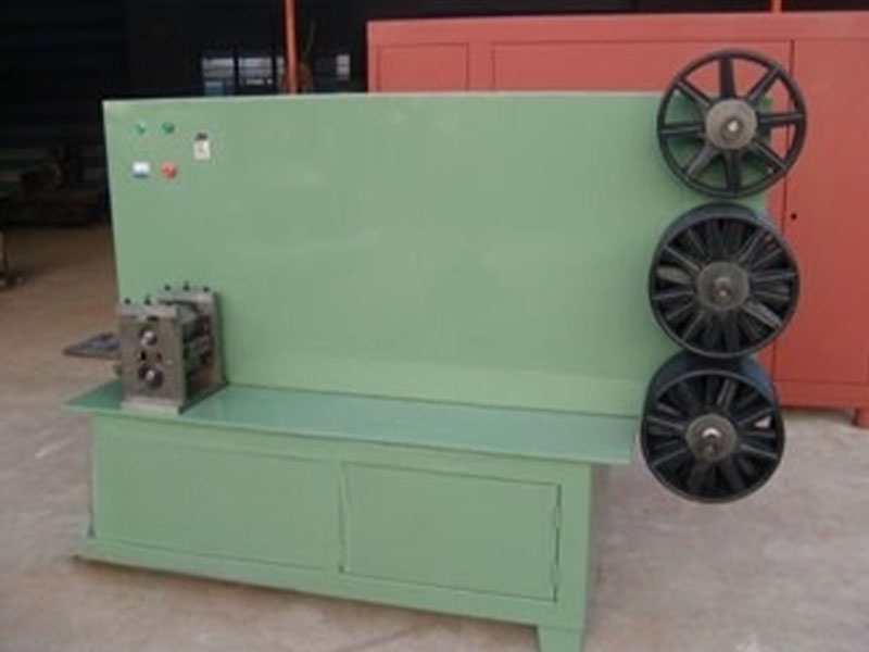 Máquina automática de apertura y desenrollado de tiras